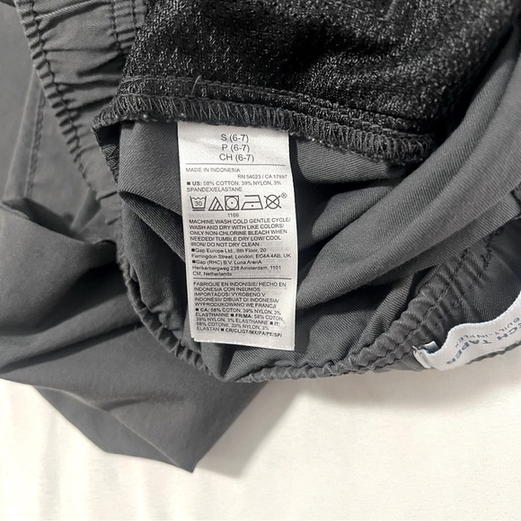 Old Navy Boys Size Small (6-7) Dark Gray Built-In Flex Tech Tapered Cargo Pants - Picture 8 of 8